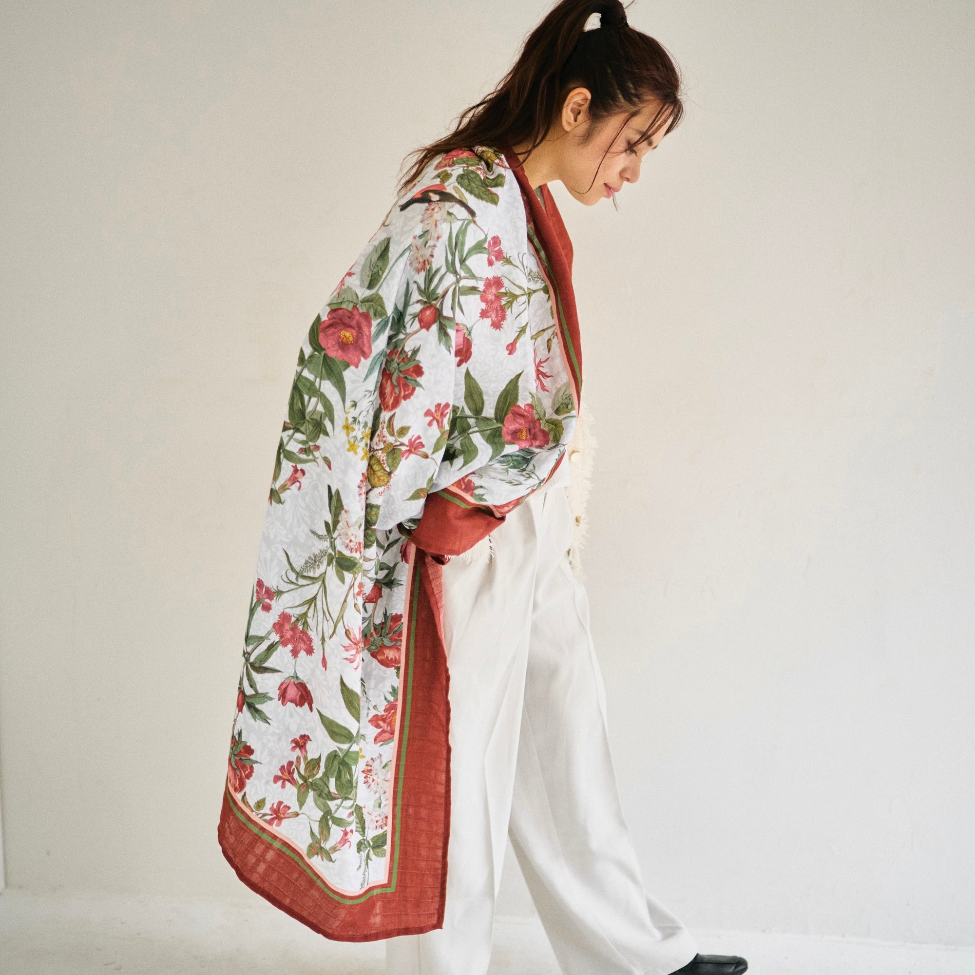 Fiore & Bordeaux Swaddle