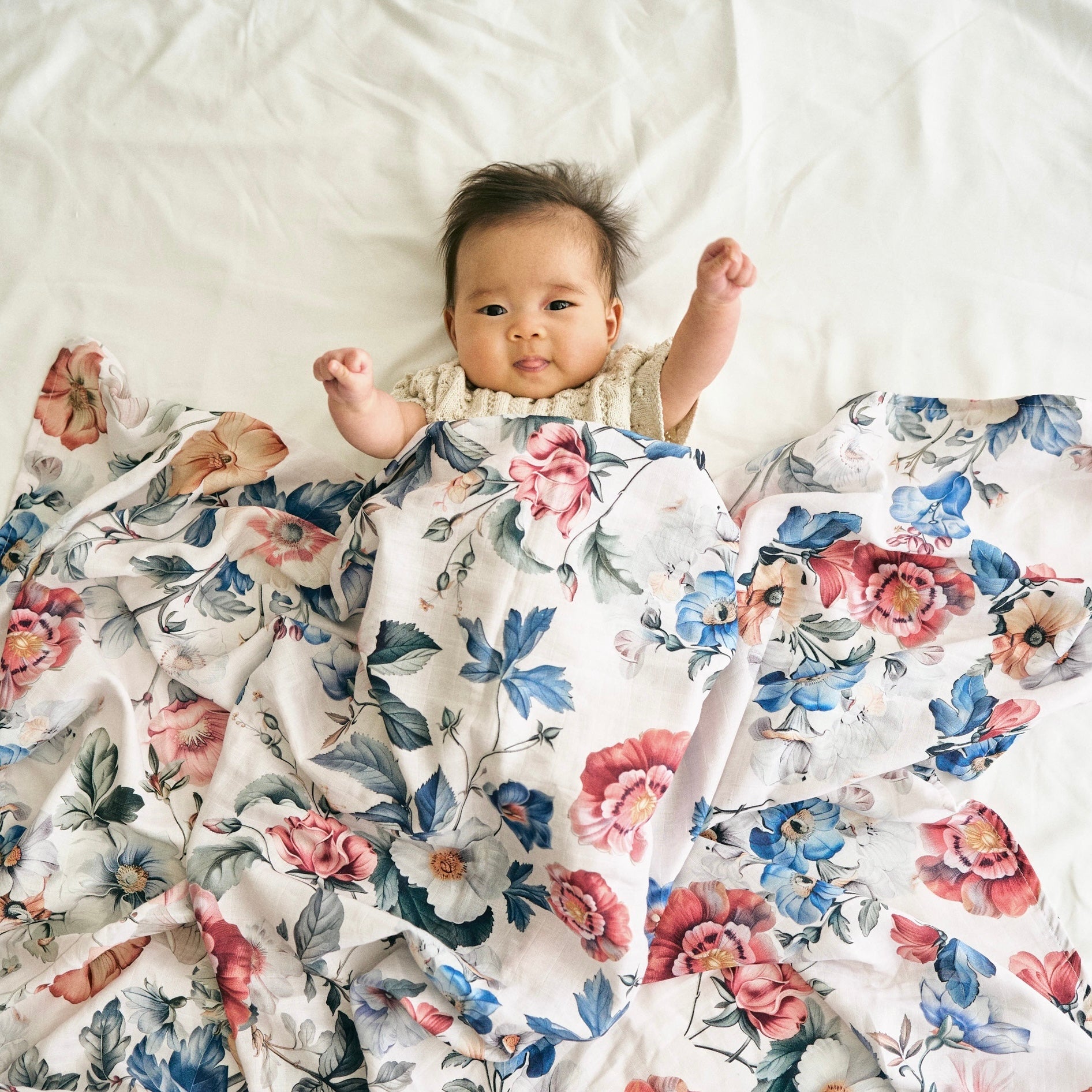 Bouquet de Fleurs Swaddle