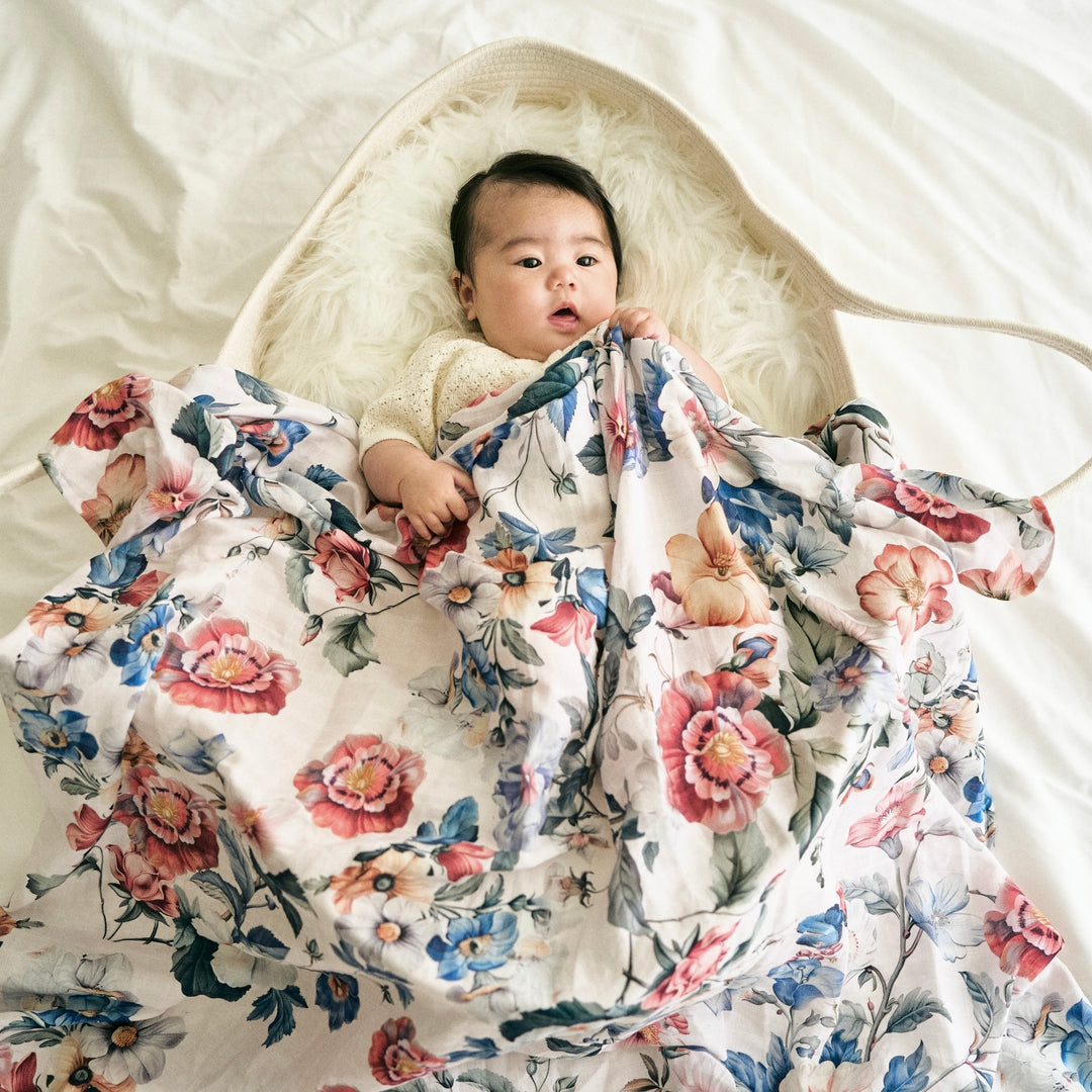 Bouquet de Fleurs Swaddle