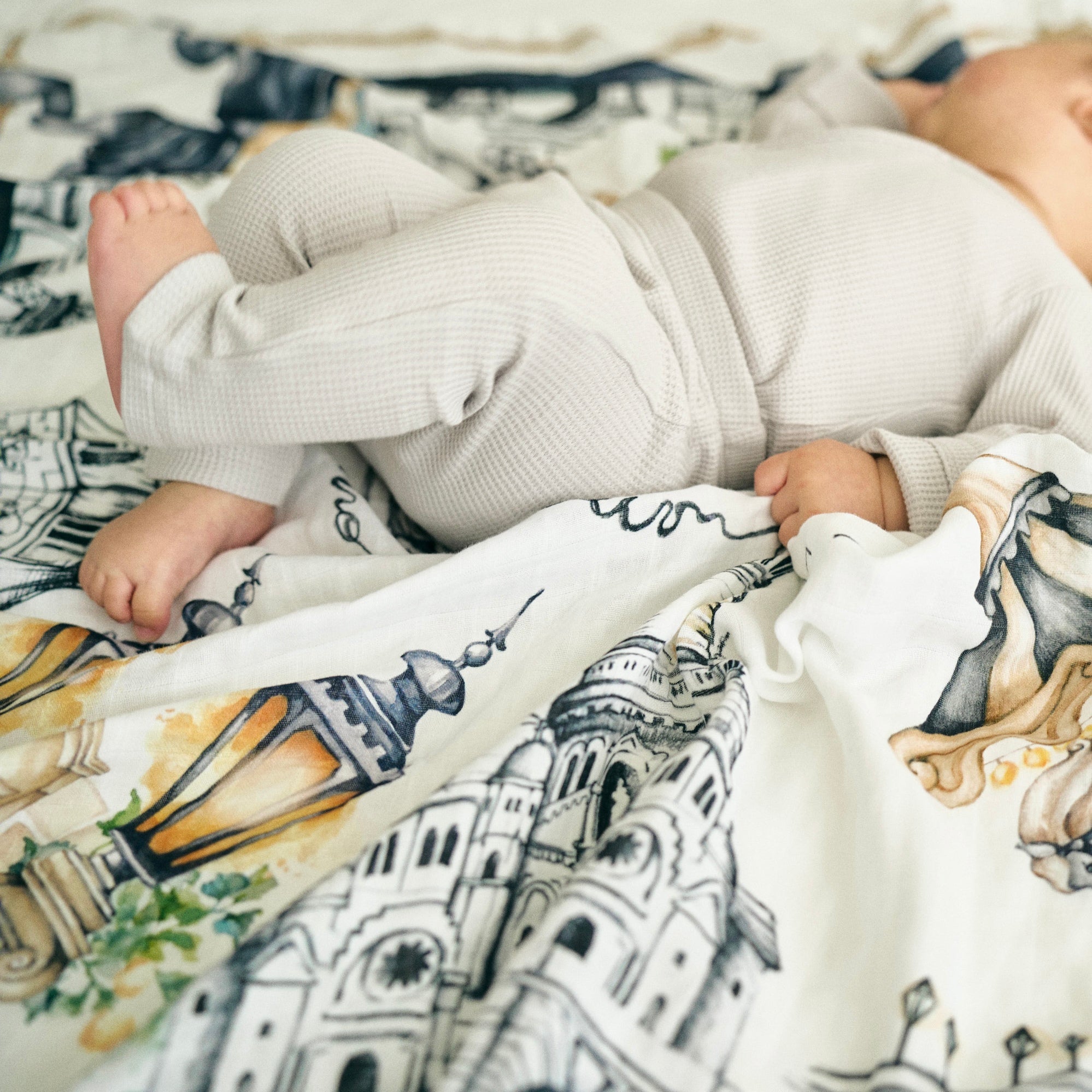 Somewhere in Paris Swaddle