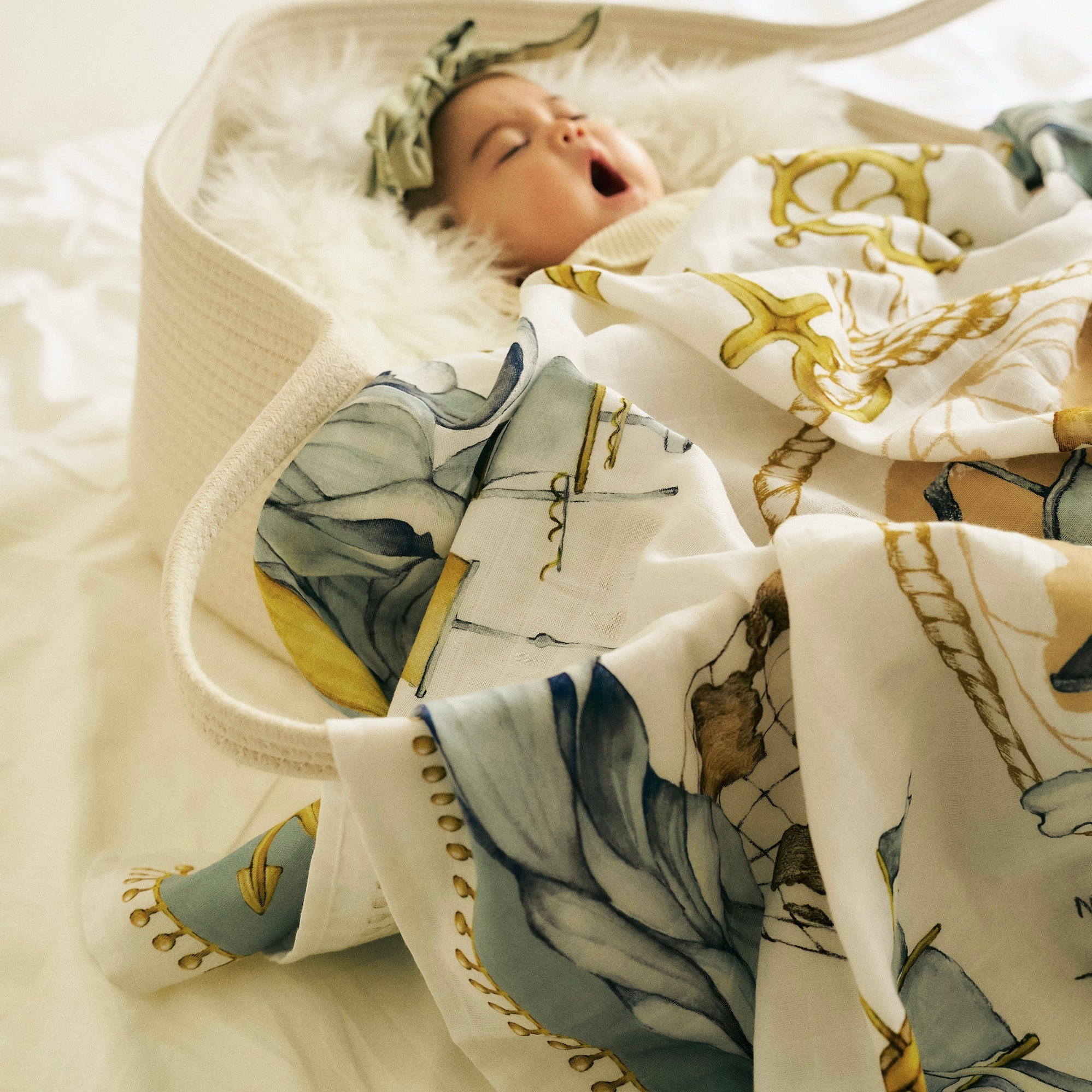 Somewhere in Paris Swaddle
