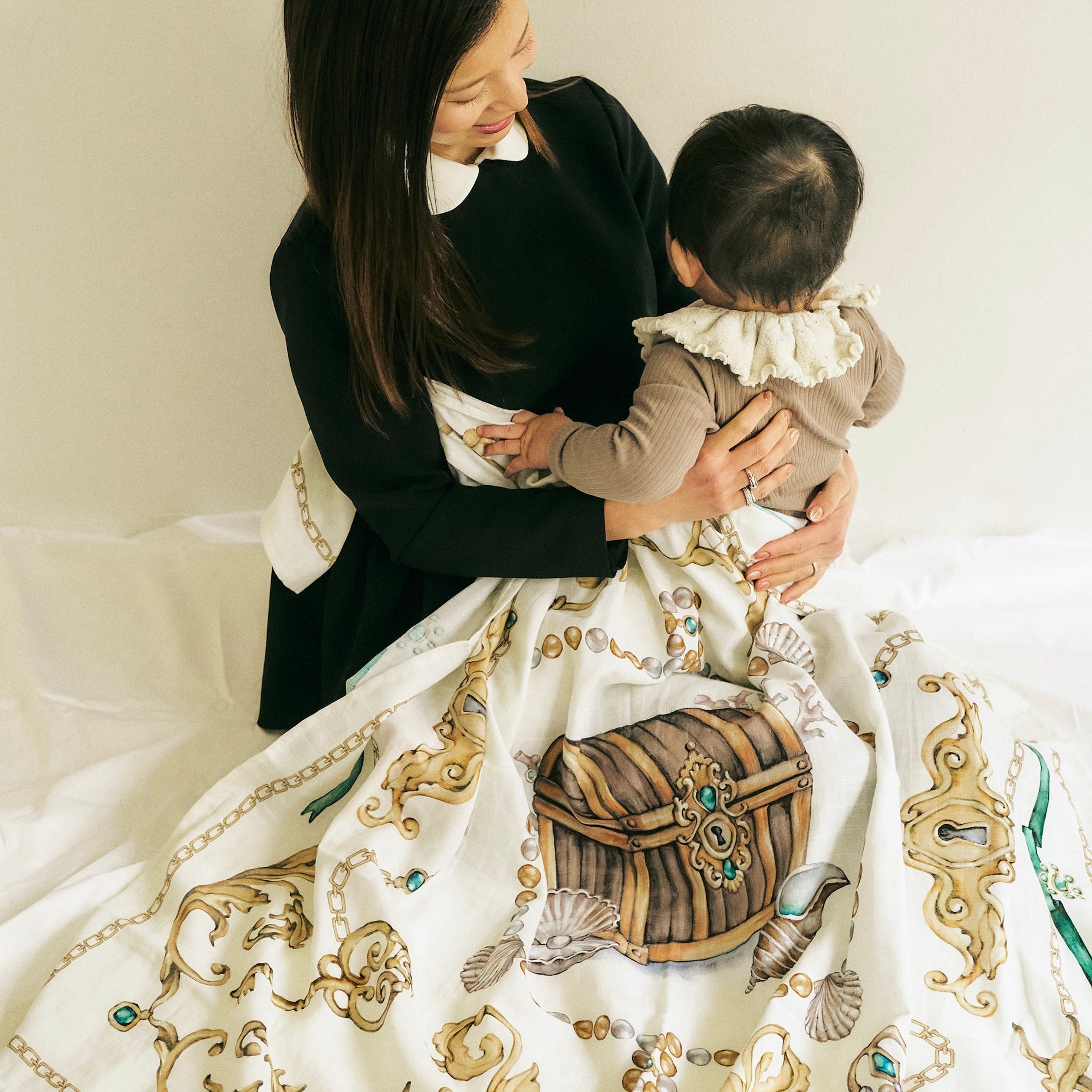 Somewhere in Paris Swaddle