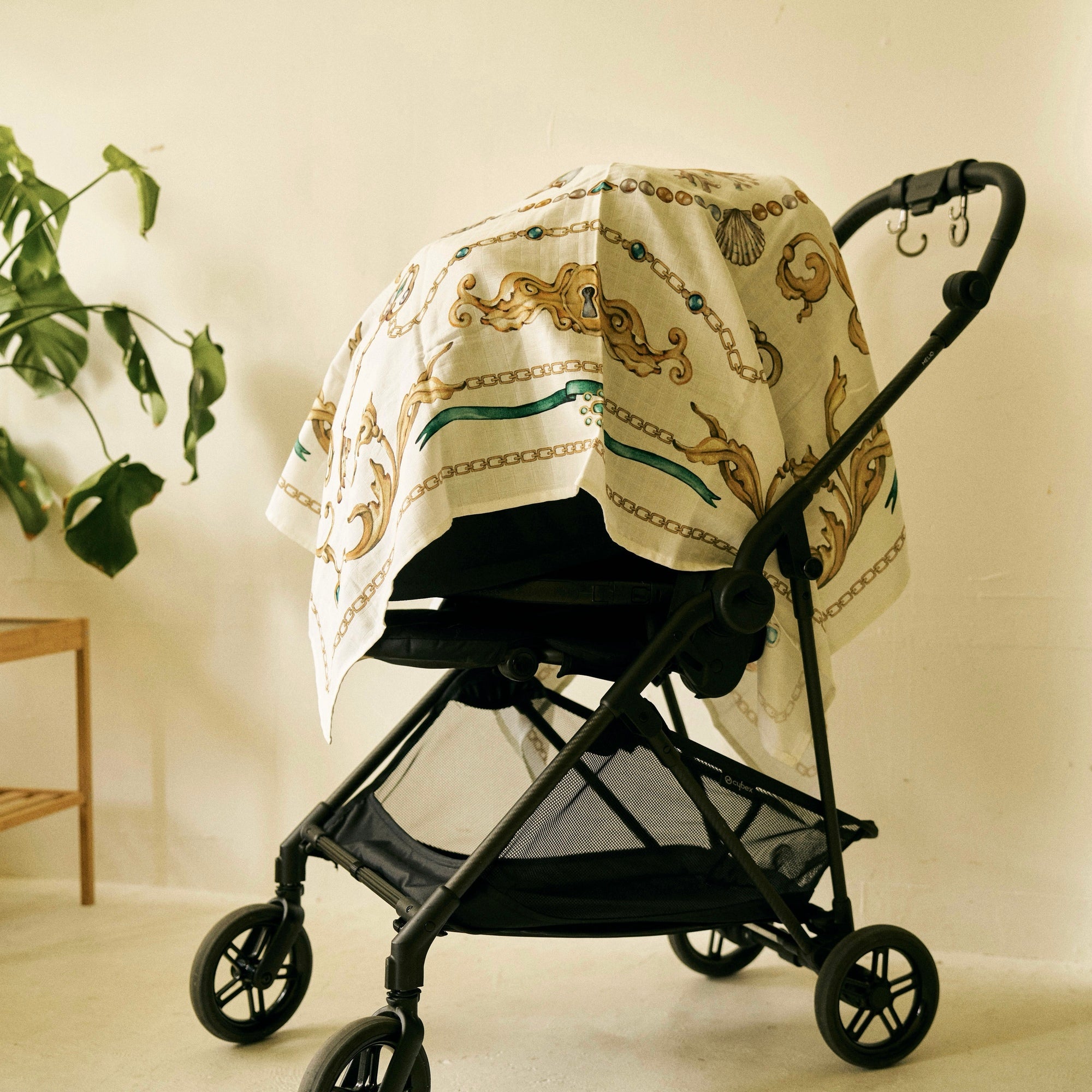 Somewhere in Paris Swaddle