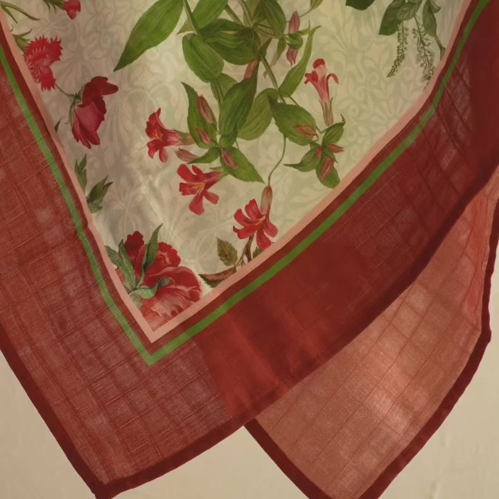 Fiore & Bordeaux Swaddle