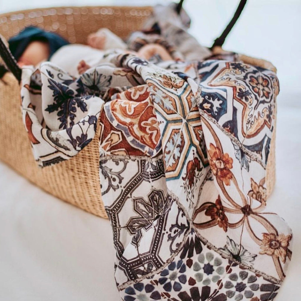 Tori's Tile Swaddle / nato a'felice